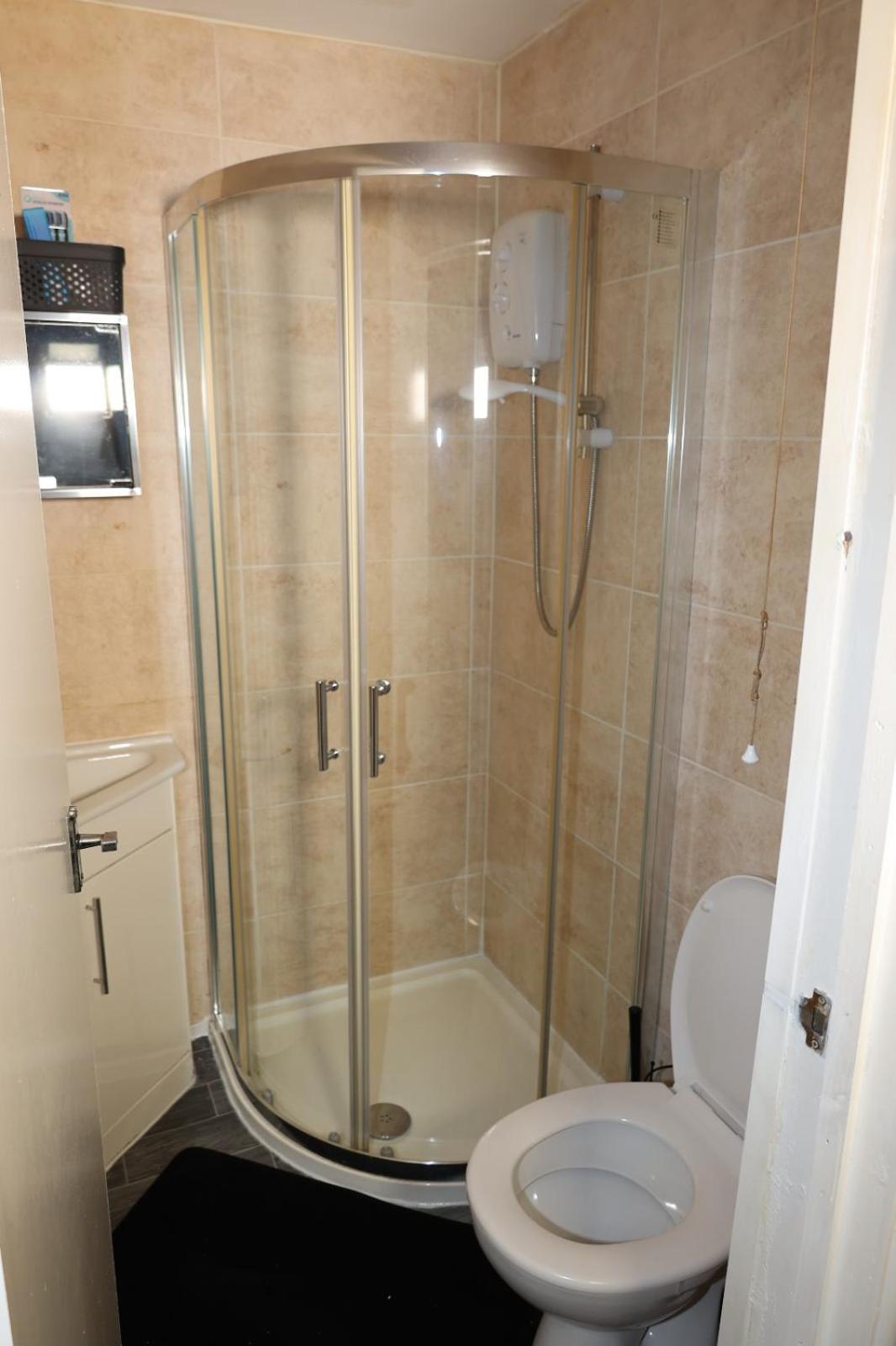 Lausory King Bed Living Your Luxe Home Away Nottingham Zewnętrze zdjęcie