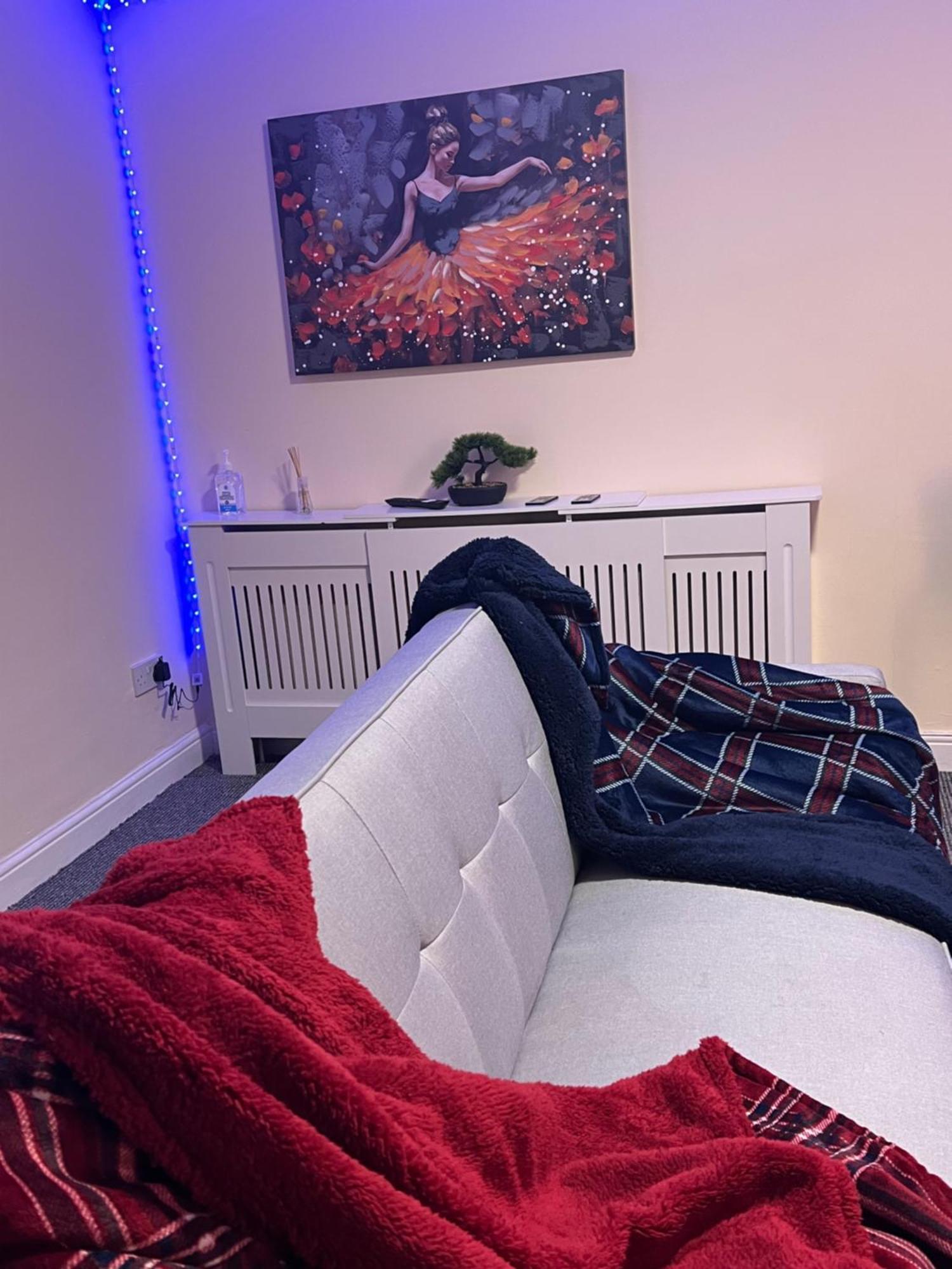 Lausory King Bed Living Your Luxe Home Away Nottingham Zewnętrze zdjęcie