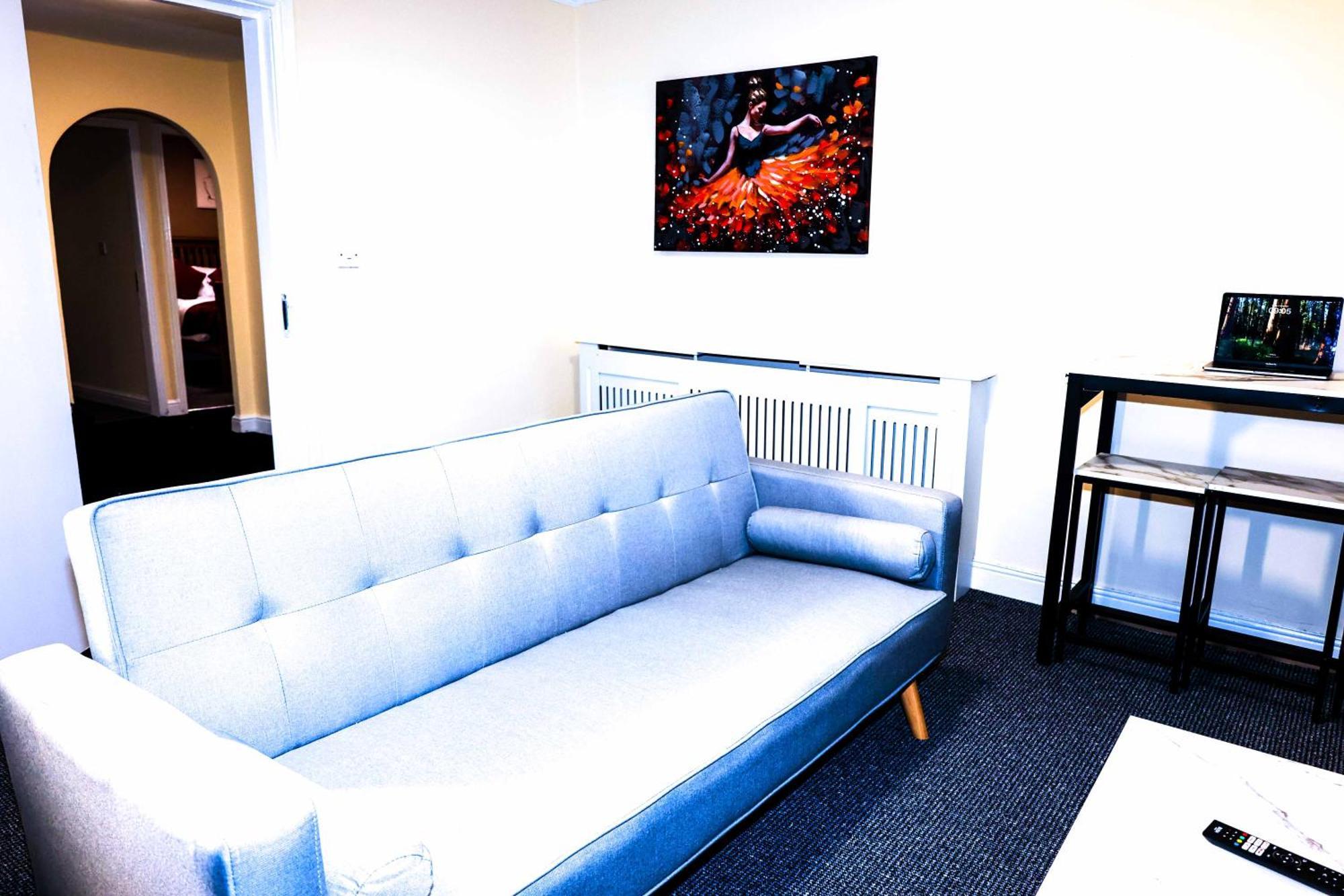 Lausory King Bed Living Your Luxe Home Away Nottingham Zewnętrze zdjęcie